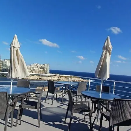 Dream Suites Ground Floor Apartament